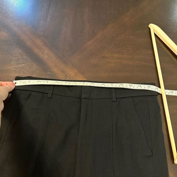 Vince Dress Pants Size 4 Wool Blend Cropped Leg Front Seam - Picture 5 of 7